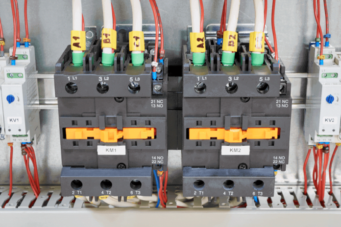 How a contactor works